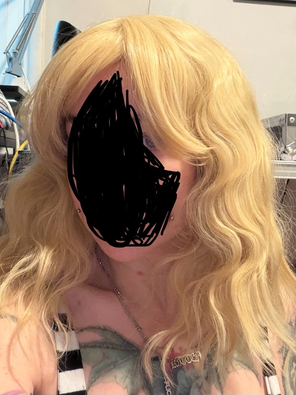 Blonde Wavy Women’s Wig - Natural Golden Blonde